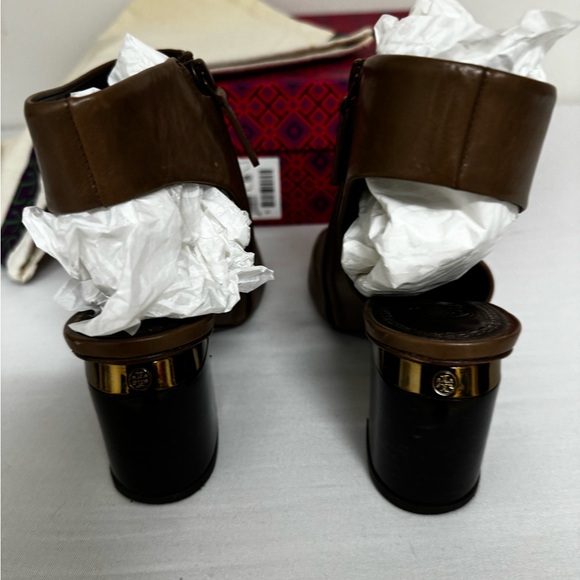 Tori Burch Jones Cut-Out Bootie - Picture 5 of 8